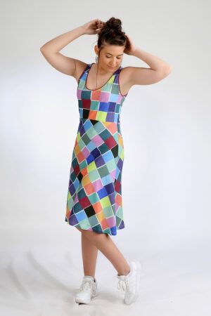 vestido corte midi
